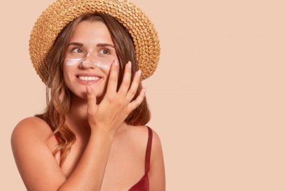 How Much Sunscreen Should You Use on Your Face?